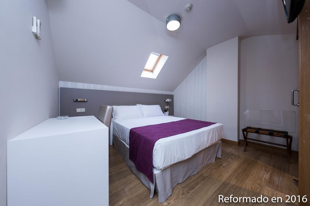 Di' Carlo Hotell Madrid Eksteriør bilde